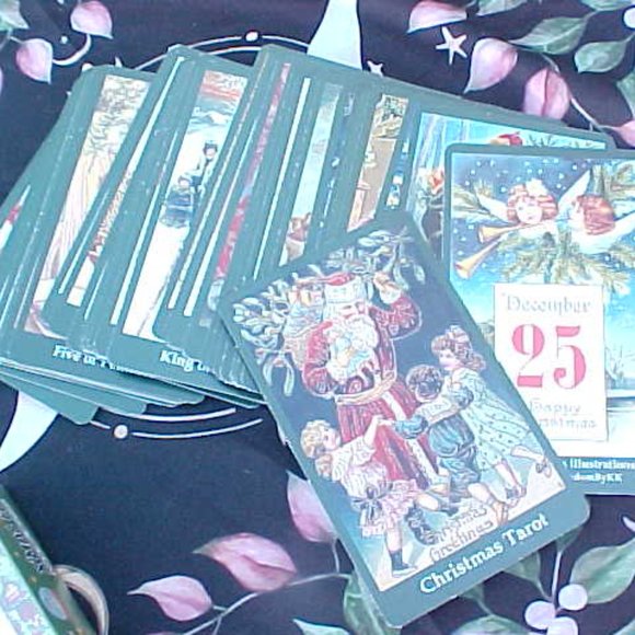 LOT 2 CHRISTMAS Tarot Card Decks Elf on a Shelf plus RARE Vintage Santa Art - Picture 8 of 8